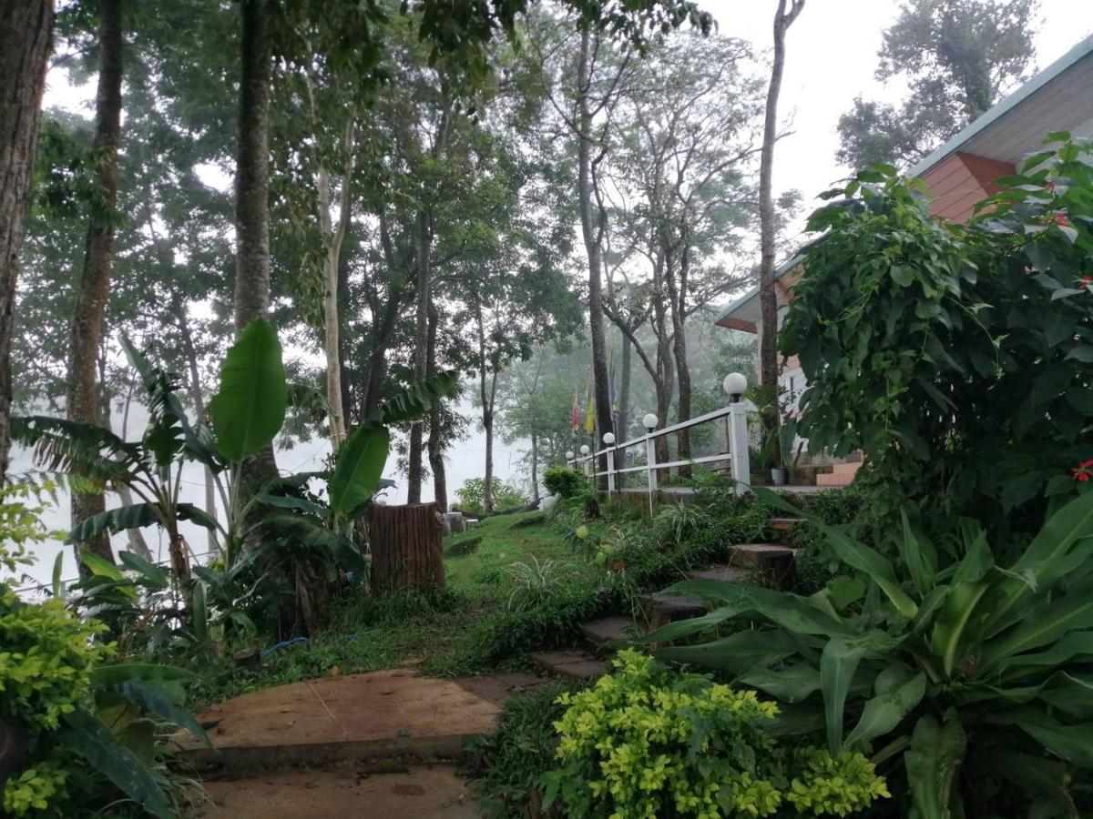 Ban Chomdoi Phatang Camping Ban Pha Tang